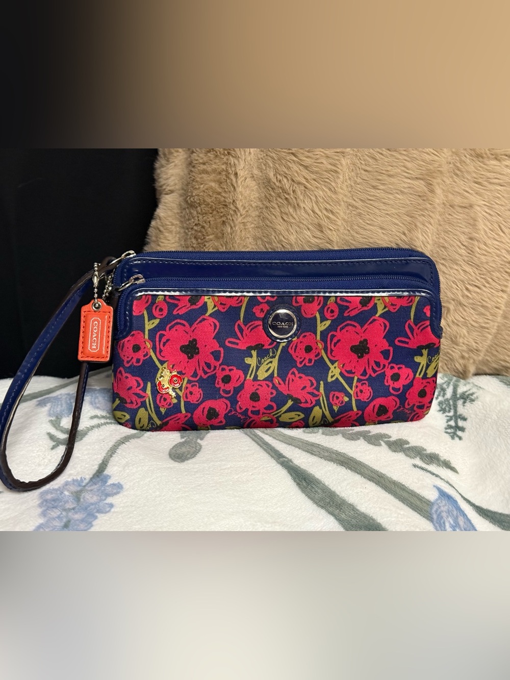 🌸 VINTAGE Coach Poppy Floral Double Zip Wristlet Wallet with Poppy Pin